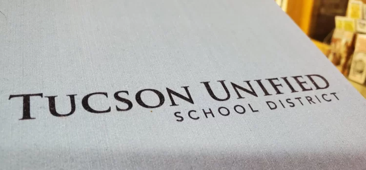 Distrito Escolar de Tucson contempla venta de edificio administrativo