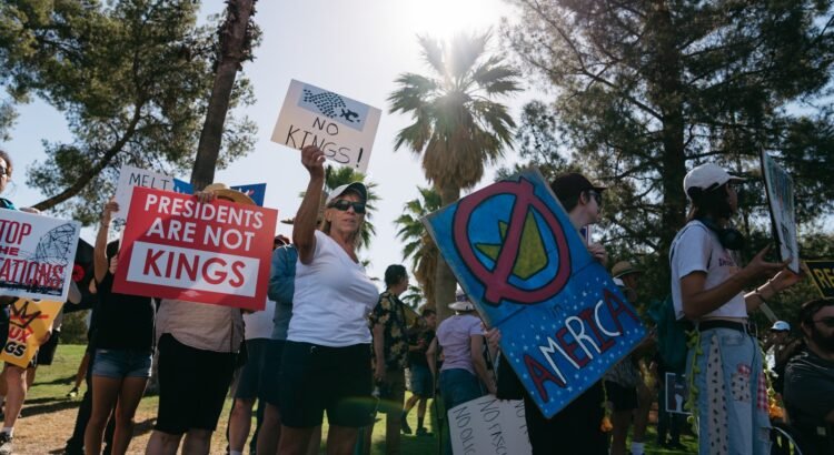 “Podemos hacer la diferencia”: los tucsonenses se reúnen en el Parque Reid para una protesta nacional