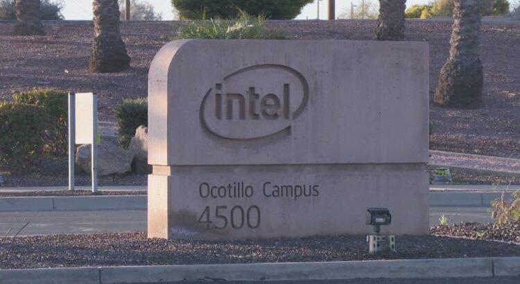 Intel emite otro aviso de despidos en Arizona