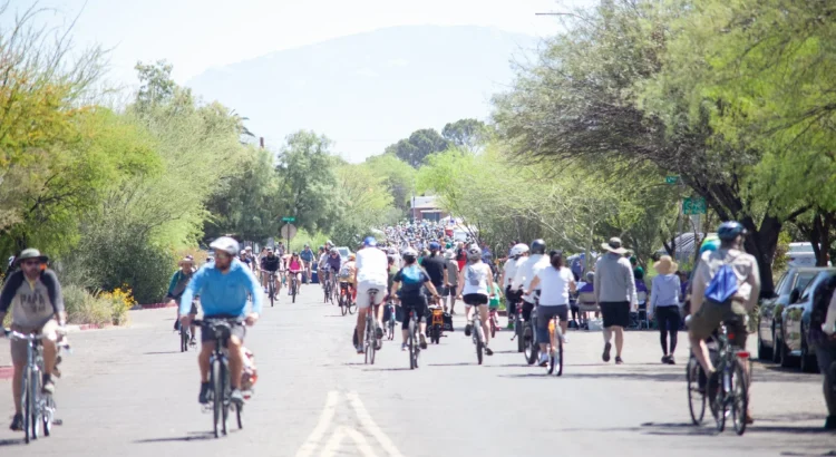 Cyclovia Tucson regresa para llevar diversión sin autos a las calles de la ciudad