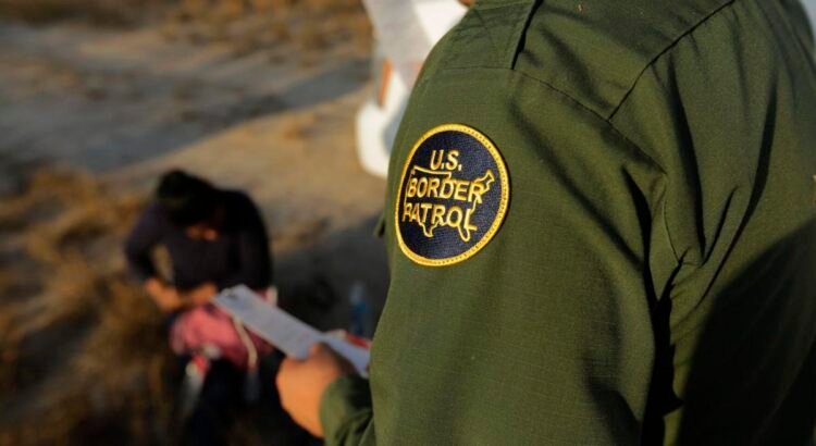 Metanfetamina oculta en carne congelada incautada en un puesto de control fronterizo de Tucson