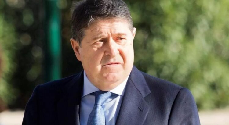 Fallece el expresidente de la Generalitat Valenciana, José Luis Olivas, a los 73 años Fallece el expresidente de la Generalitat Valenciana, José Luis Olivas, a los 73 años