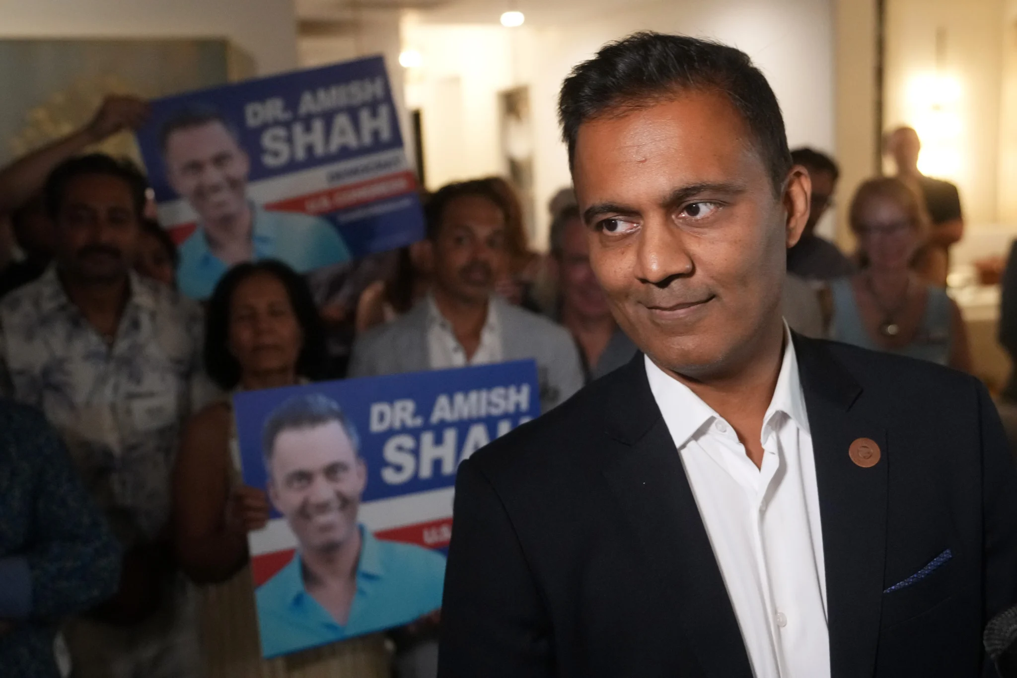 Demócratas eligen a sus candidatos en las primarias de Arizona para un distrito clave en disputa